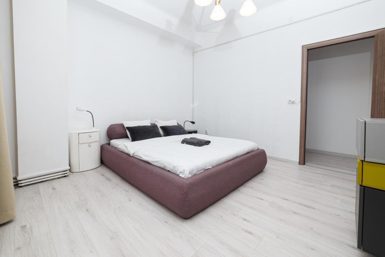 Color Apartments Franceza St Bükreş Dış mekan fotoğraf