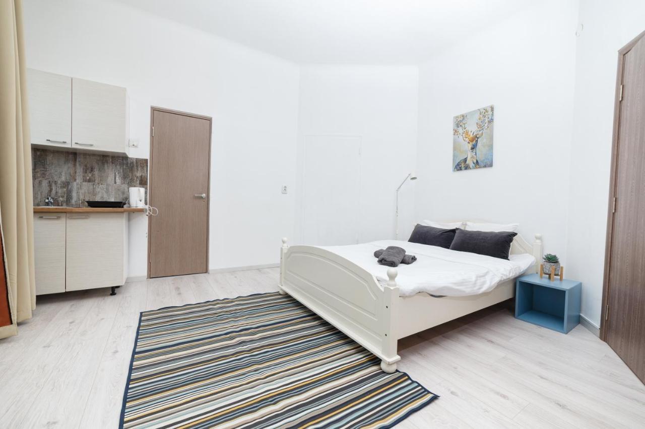 Color Apartments Franceza St Bükreş Dış mekan fotoğraf