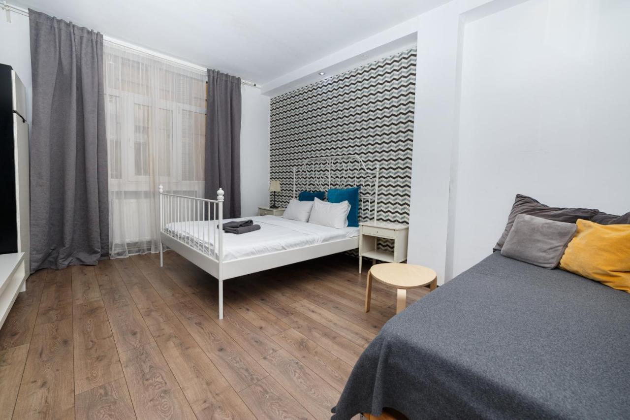 Color Apartments Franceza St Bükreş Dış mekan fotoğraf